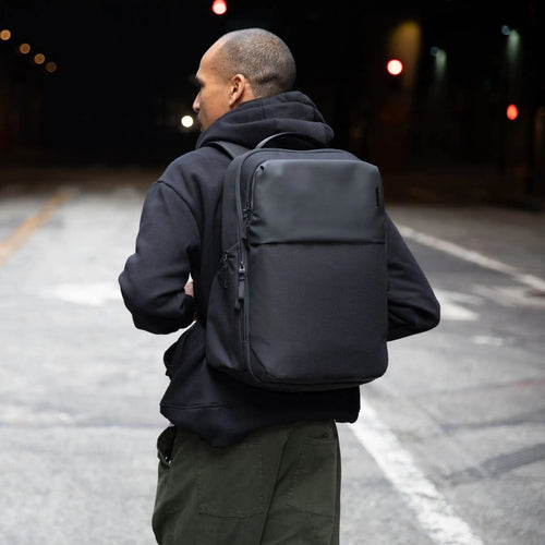 Incase A.R.C. Daypack With ReSpun 100% Recycled Polyester 24L Black