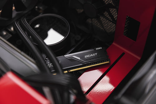 Kingston Technology FURY Beast 32GB 3200MT/s DDR4 CL16 DIMM (Kit of 4) Black