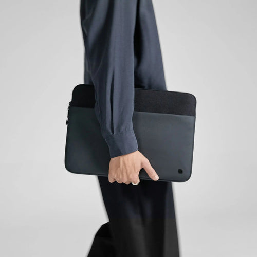Incase A.R.C. Sleeve for With ReSpun 100% Recycled Polyester for 16-inch Laptop (M1-M4, 2021-2024)