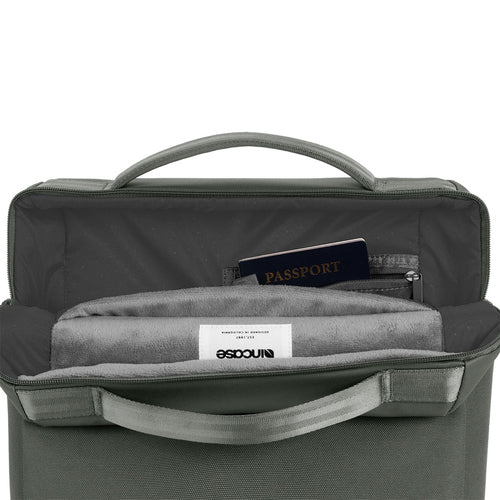 Incase INCO100685-SIV laptop case 35.6 cm (14") Briefcase Green