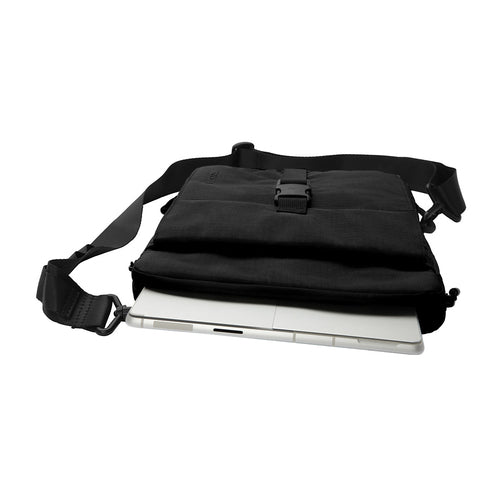 Incase Transfer 33 cm (13") Sleeve case Black