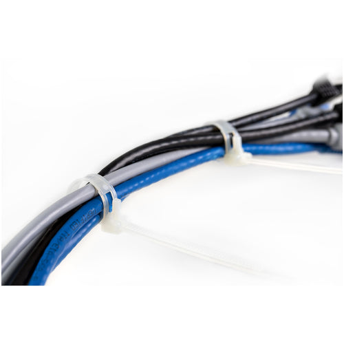 StarTech.com 5"(12cm) Reusable Cable Ties - 1/4"(7mm) wide, 1-1/8"(30mm) Bundle Dia. 50lb(22kg) Tensile Strength, Releasable Nylon Ties, Indoor/Outdoor, 94V-2/UL Listed, 100 Pack - White