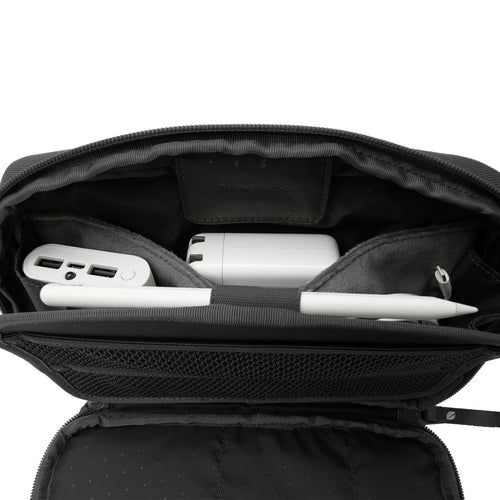 Incase Transfer 33 cm (13") Sleeve case Black