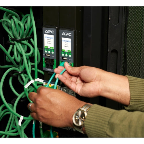 APC NetShelter Rack PDU Advanced, Metered Outlet, 3PH, 22.1kW 400V 32A or 17.3kW 415V 30A, 48 Outlets, IEC309