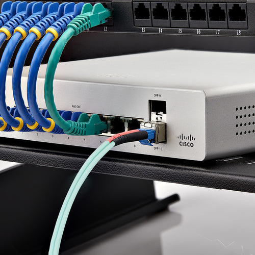 StarTech.com HPE JL484A Compatible SFP28 Module, 25GBase-SR, 25Gbps Multimode Fiber (MMF), 100m (328ft), LC Connector, 850nm, MSA 25 Gigabit Optical Transceiver